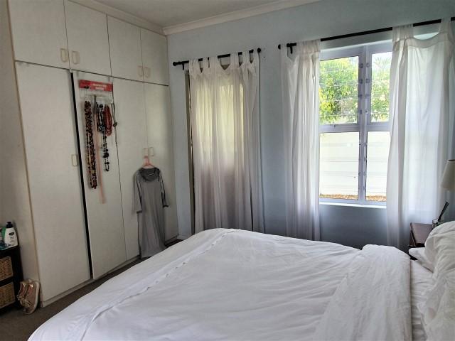 To Let 2 Bedroom Property for Rent in Lakeside Western Cape